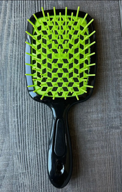 Viral Untangling Brush