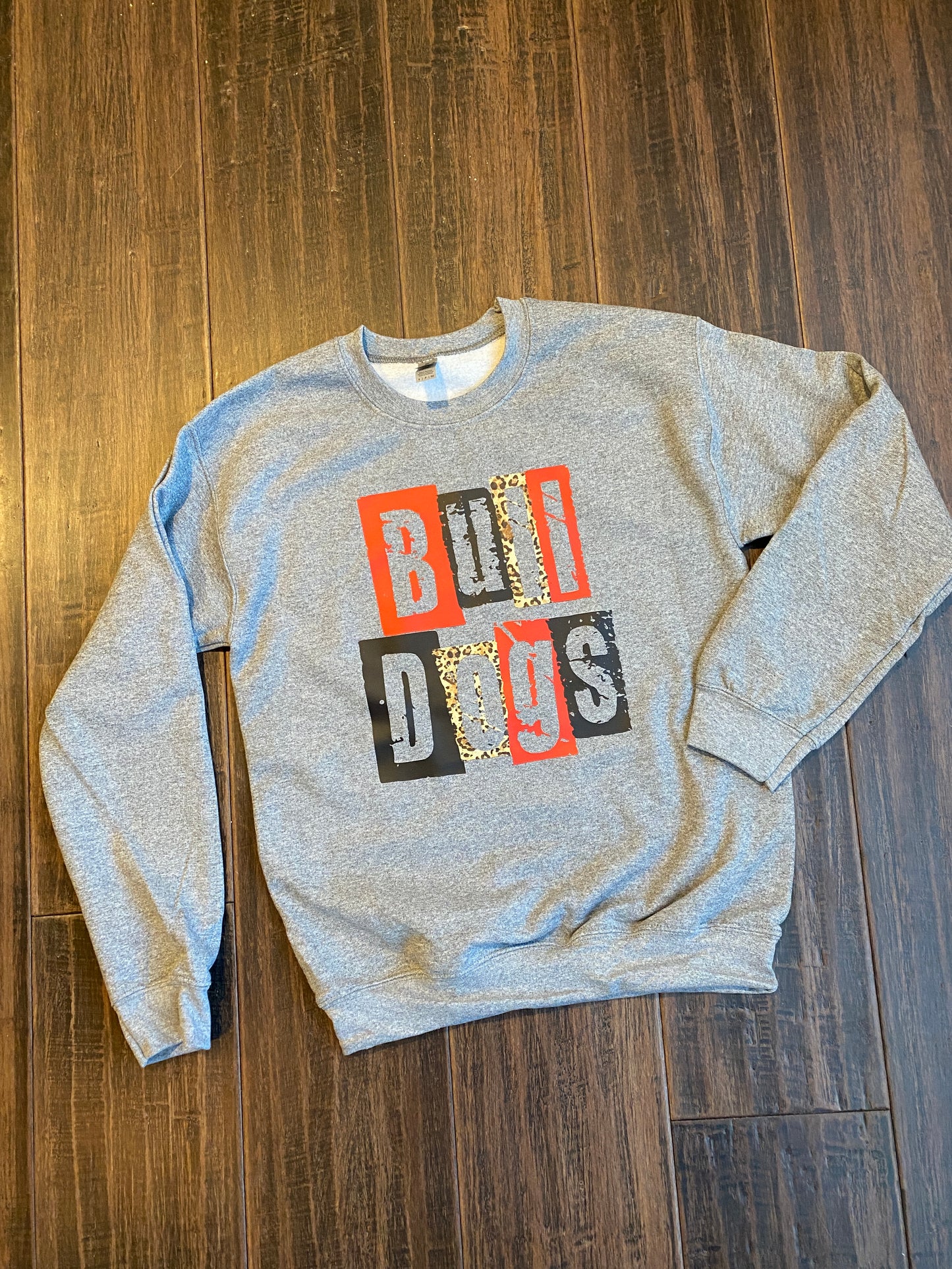 Bulldog Crewneck Sweatshirt in Grey