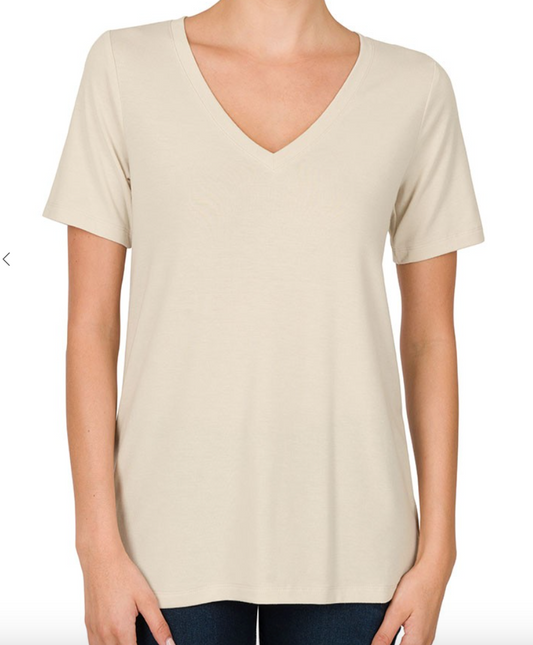 V neck in Sand Beige